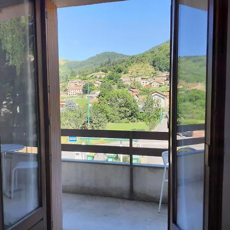 Le Montagnard Hotel Arcens